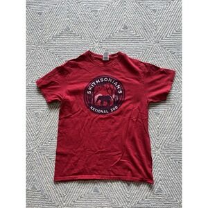 Smithsonian's National Zoo Short‎ Sleeve T-Shirt - Red - Medium